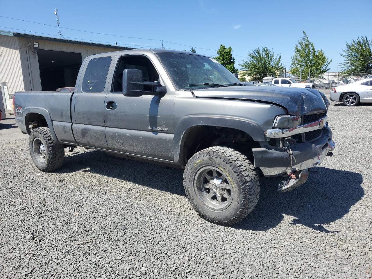 2002 Chevrolet Silverado K2500 Heavy Duty - Image 4