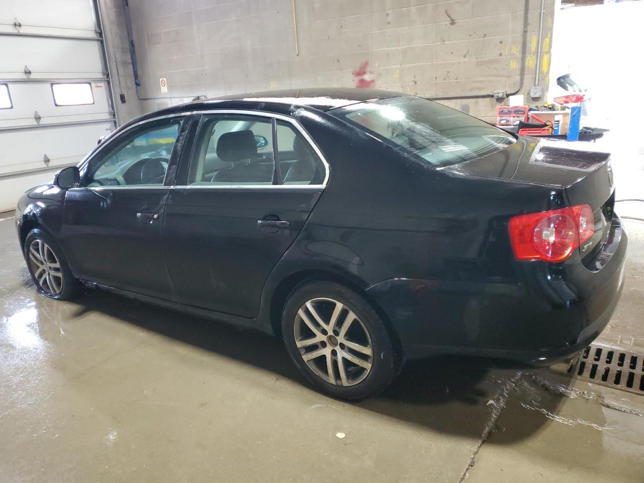 2006 Volkswagen Jetta 2.5 - Image 2