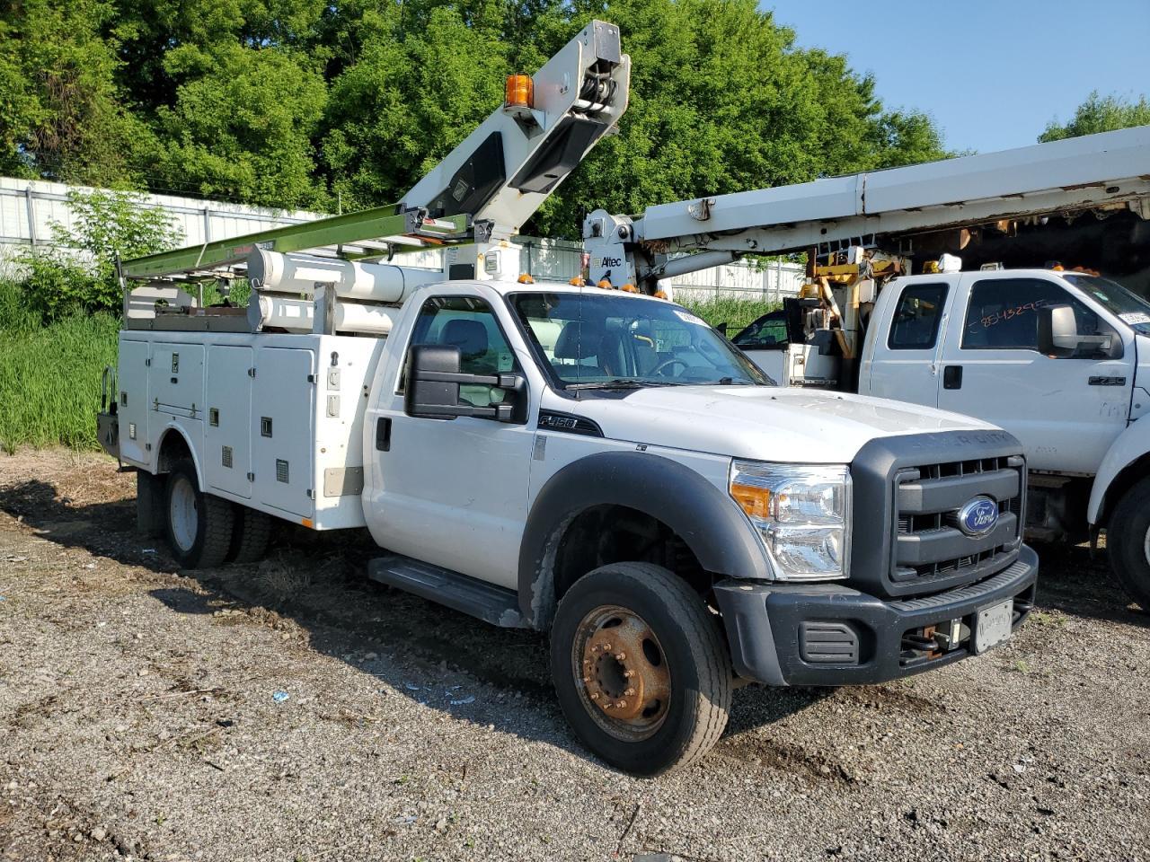2015 Ford F450 Super Duty - Фото 4