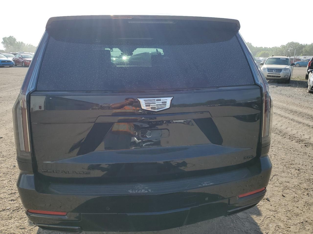 2025 Cadillac Escalade Sport Platinum - Image 6