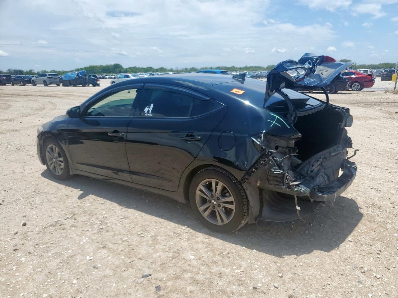 2018 Hyundai Elantra Sel - Фото 2