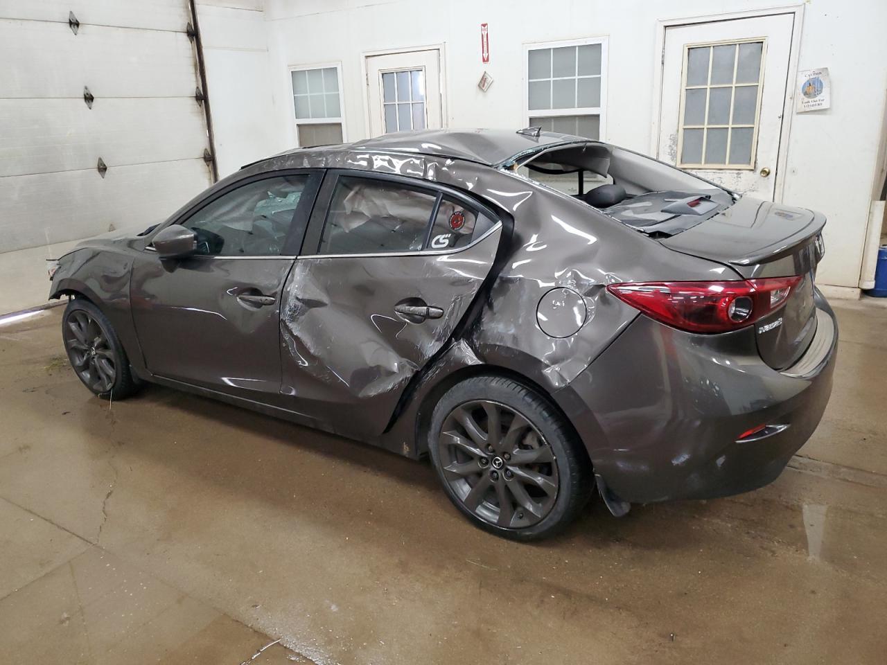 2016 Mazda 3 Grand Touring - Фото 2