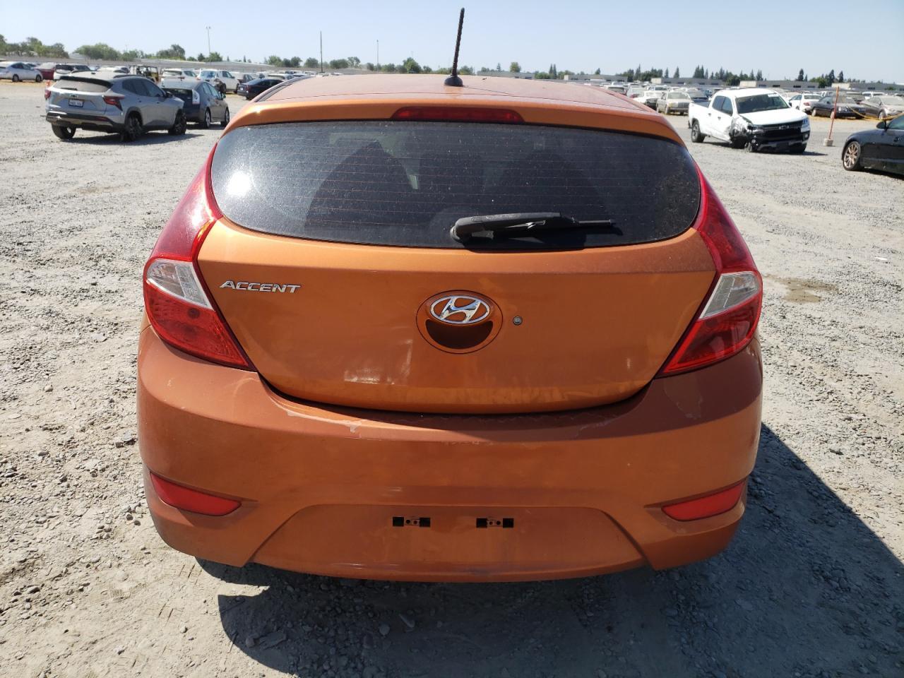 2017 Hyundai Accent Se - Фото 6