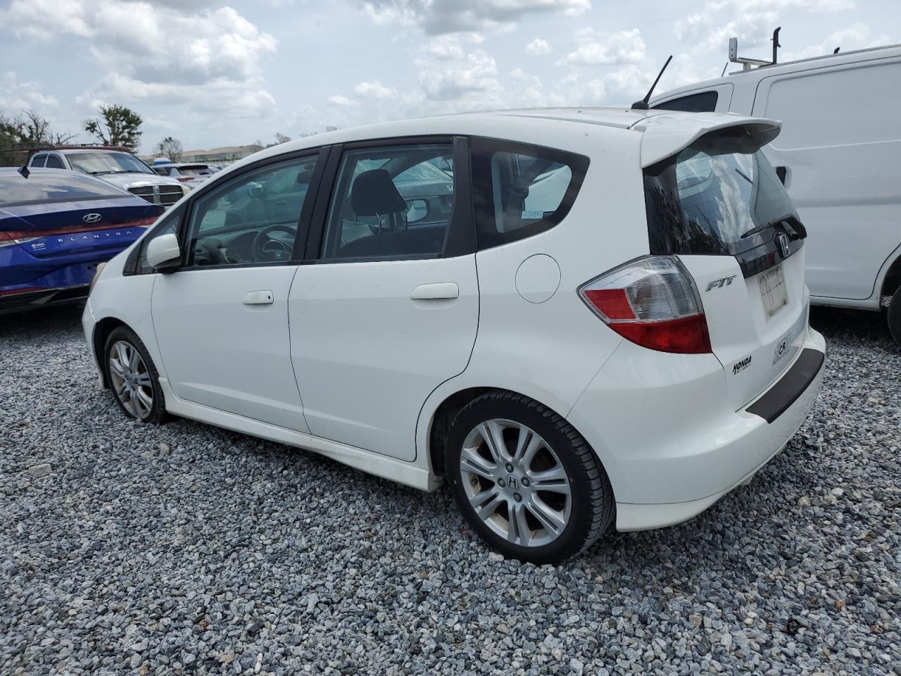2009 Honda Fit Sport - Image 2