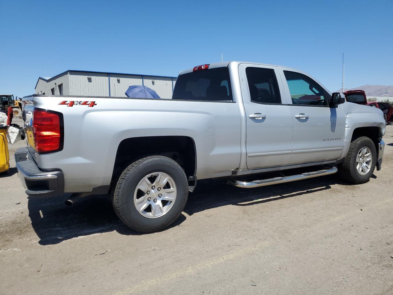 2018 Chevrolet Silverado K1500 Lt - Image 3