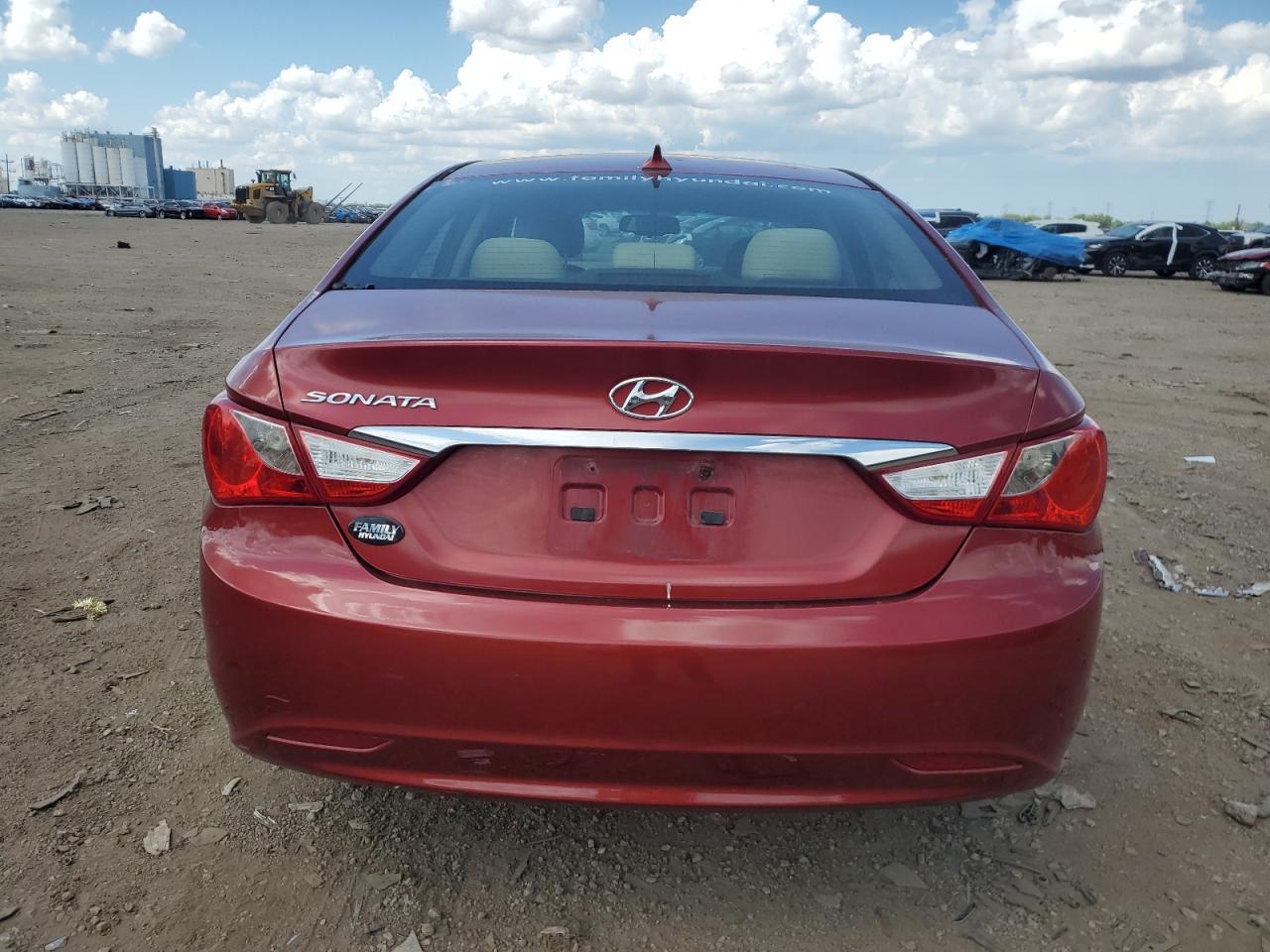 2012 Hyundai Sonata Gls - Image 6