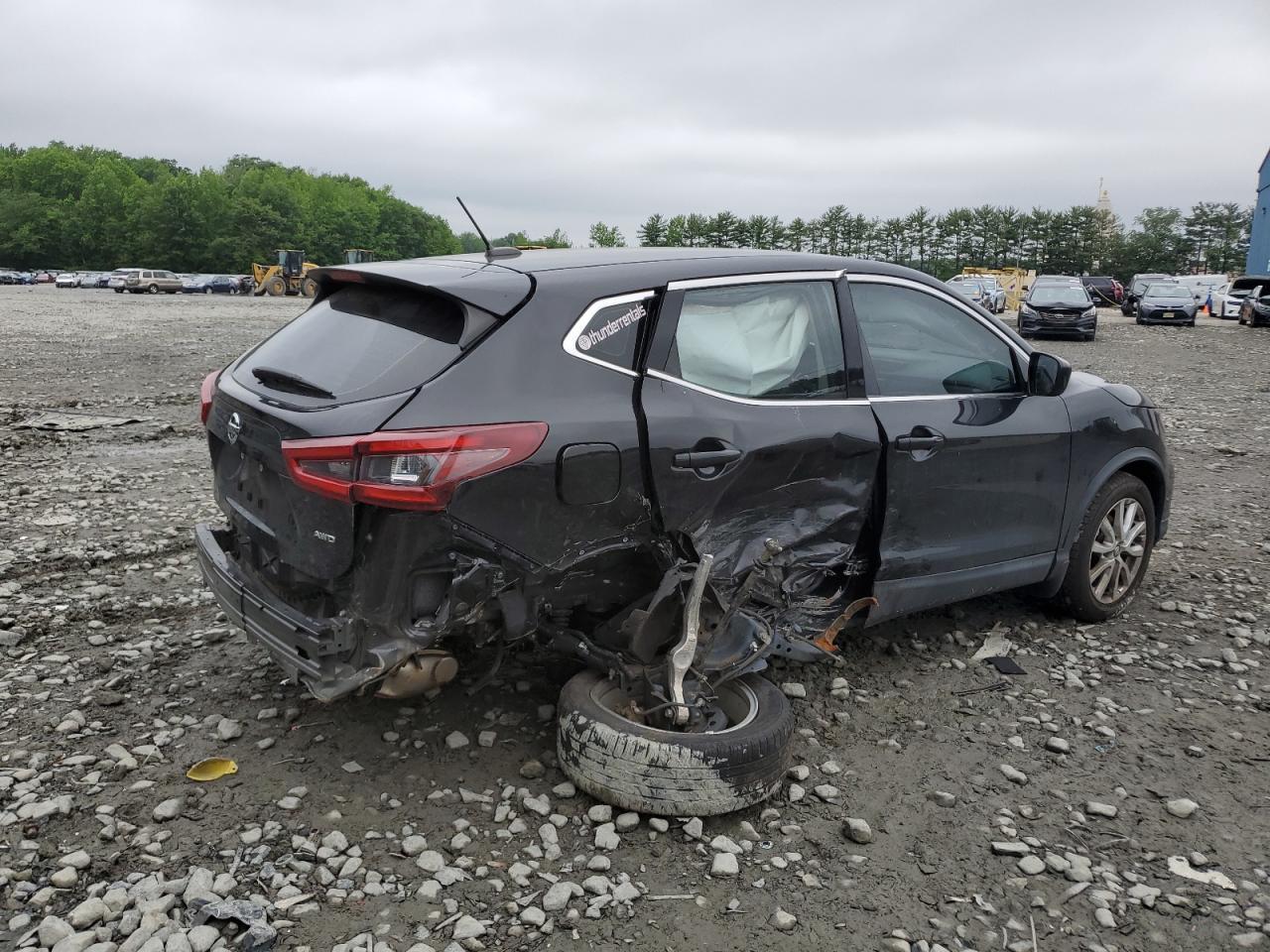 2020 Nissan Rogue Sport S - Фото 3