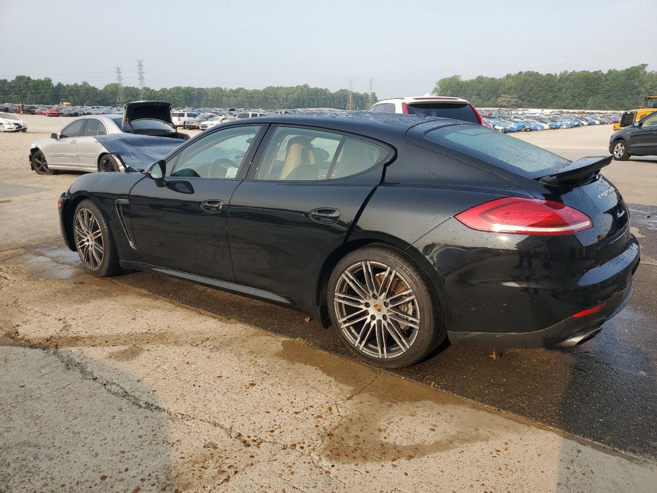 2015 Porsche Panamera 2 - Image 2