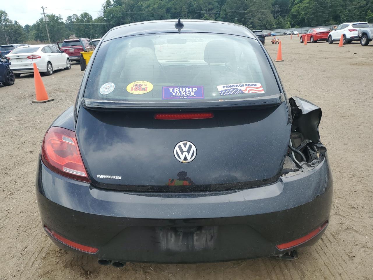 2018 Volkswagen Beetle Se - Image 6