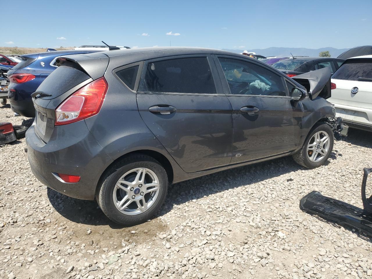 2017 Ford Fiesta Se - Фото 3