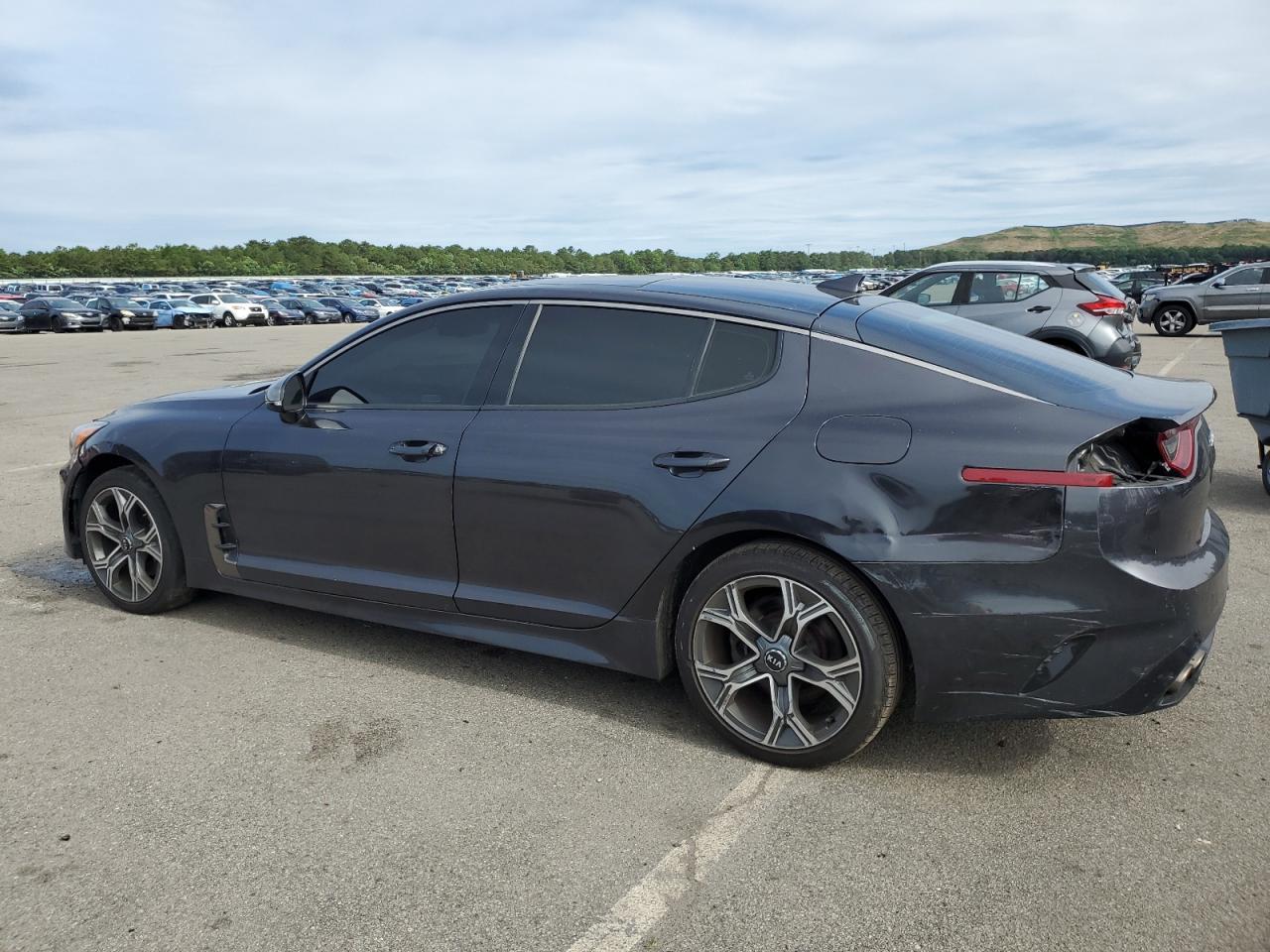 2020 Kia Stinger - Image 2