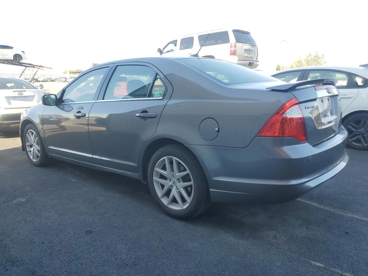 2011 Ford Fusion Sel - Image 2