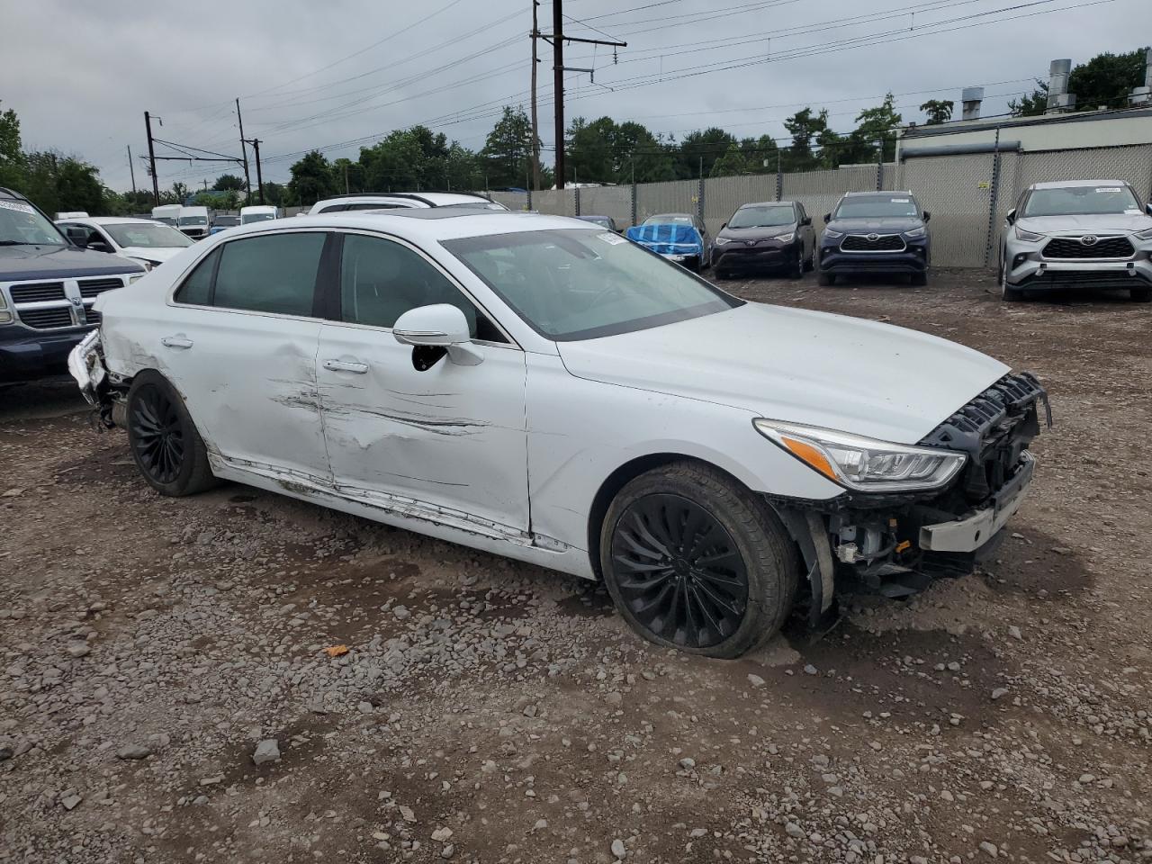 2018 Genesis G90 Ultimate - Image 4