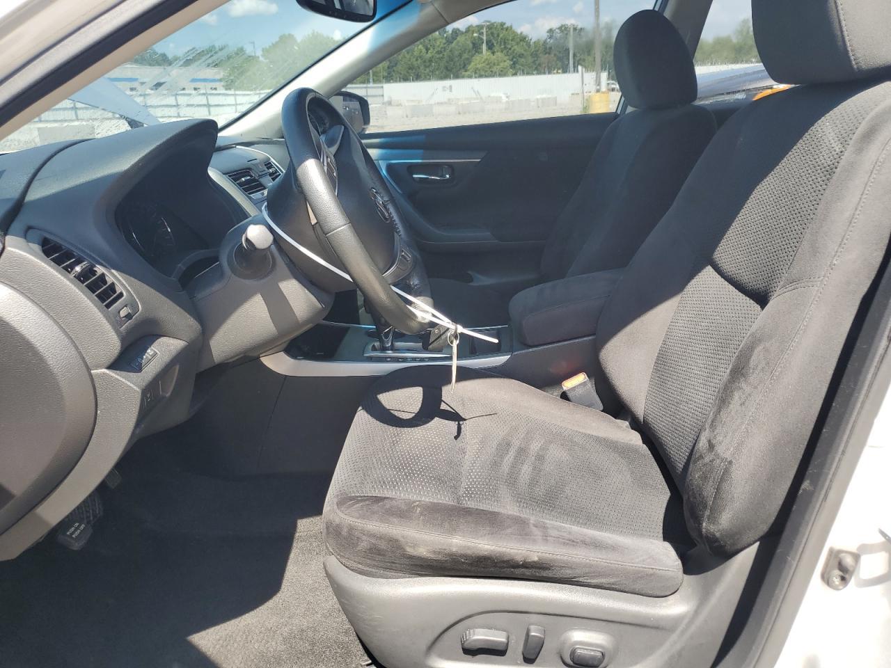 2015 Nissan Altima 2.5 - Фото 7