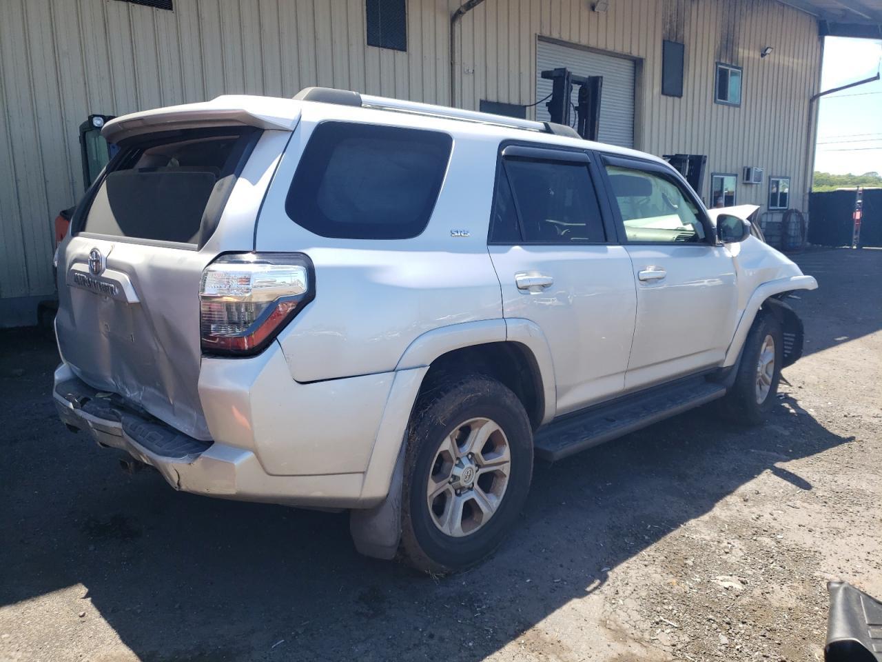 2016 Toyota 4Runner Sr5/Sr5 Premium - Фото 3