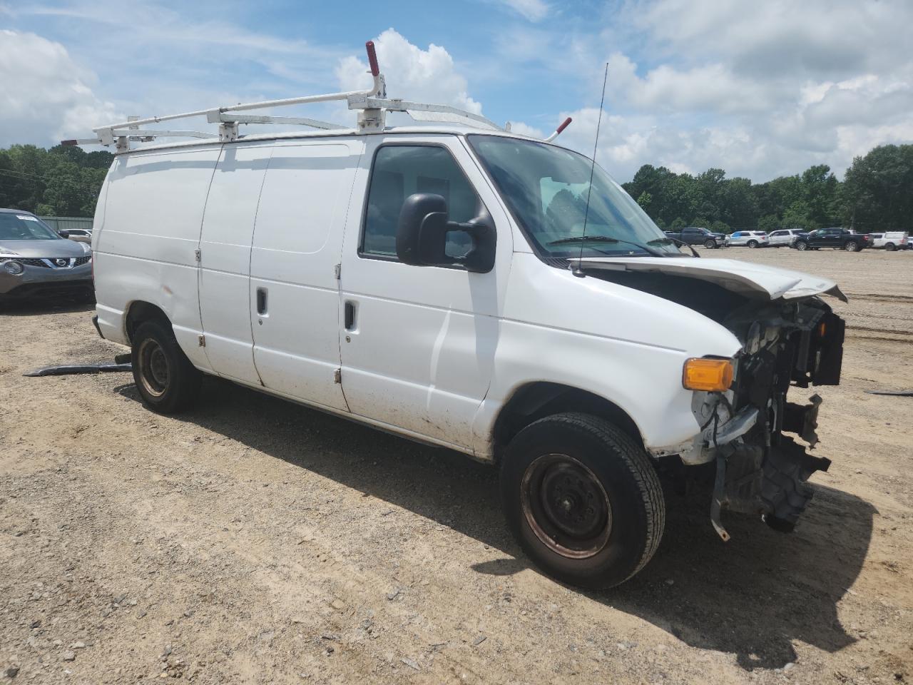 2013 Ford Econoline E150 Van - Фото 4