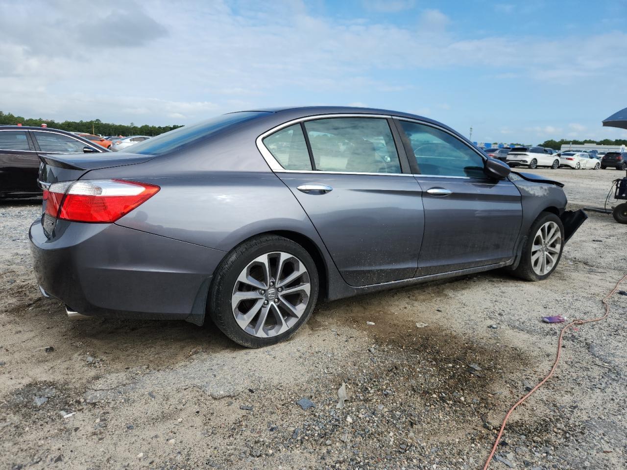 2013 Honda Accord Sport - Image 3