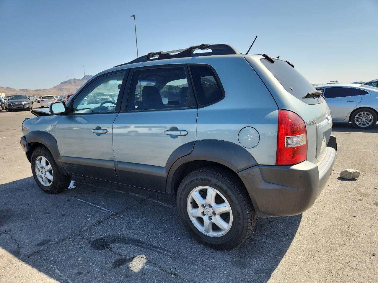 2005 Hyundai Tucson Gls - Фото 2