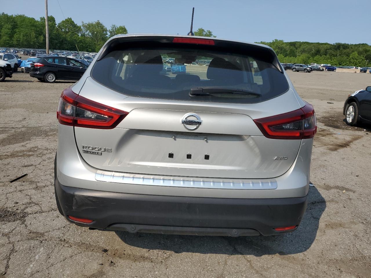 2020 Nissan Rogue Sport S - Фото 6
