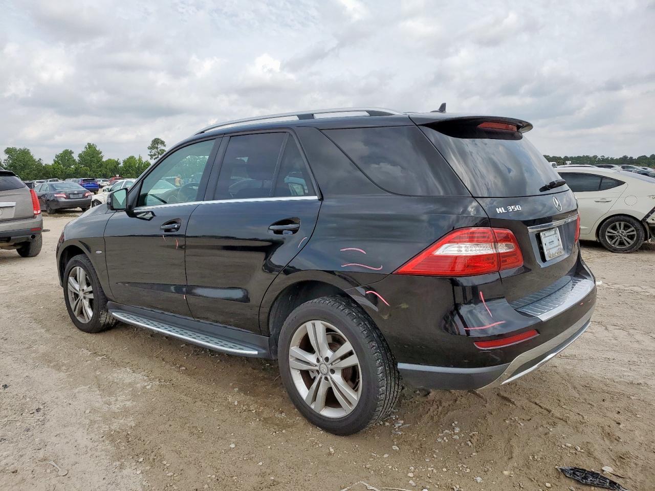 2012 Mercedes-Benz Ml 350 4Matic - Image 2