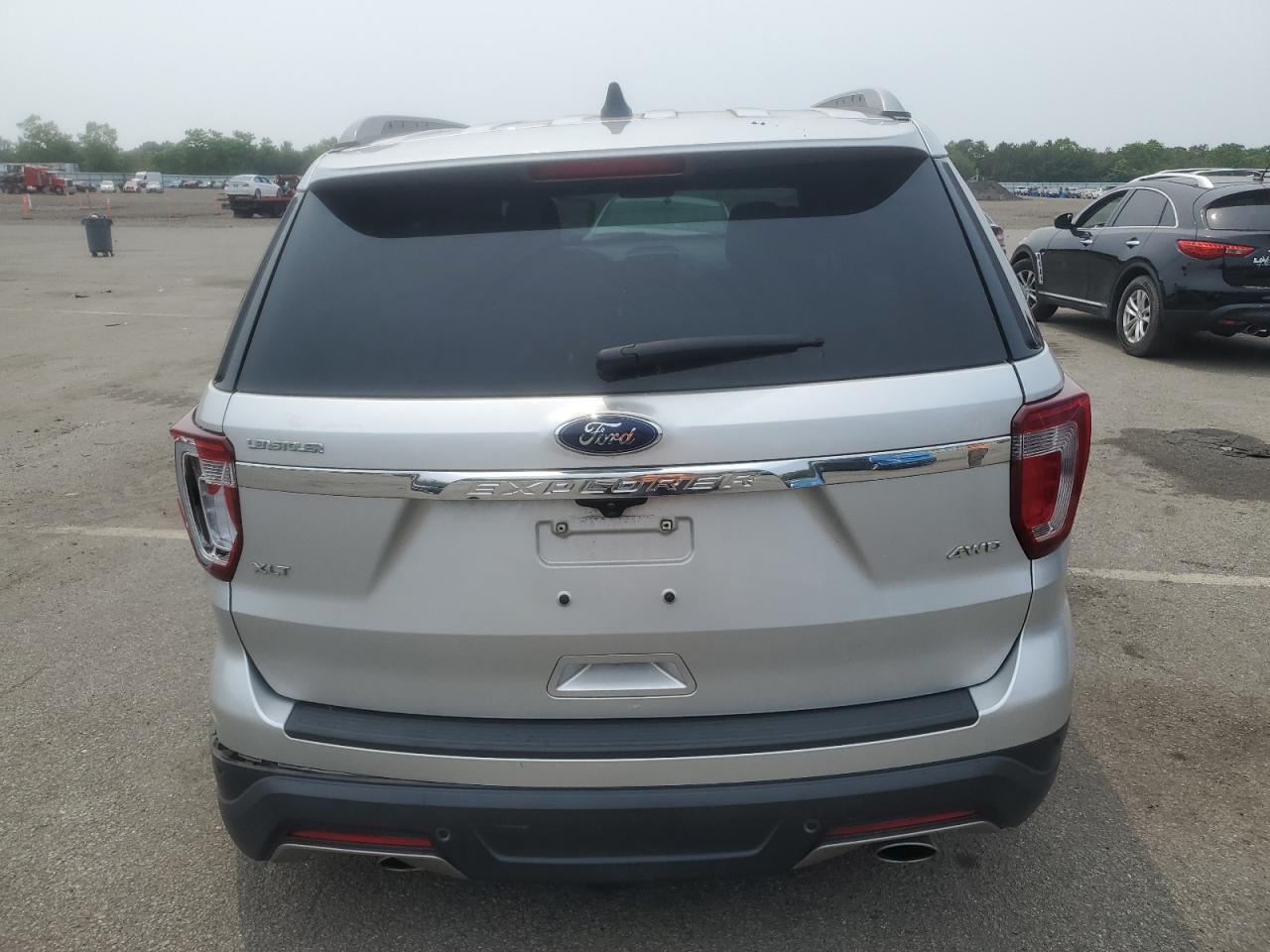 2018 Ford Explorer Xlt - Фото 6