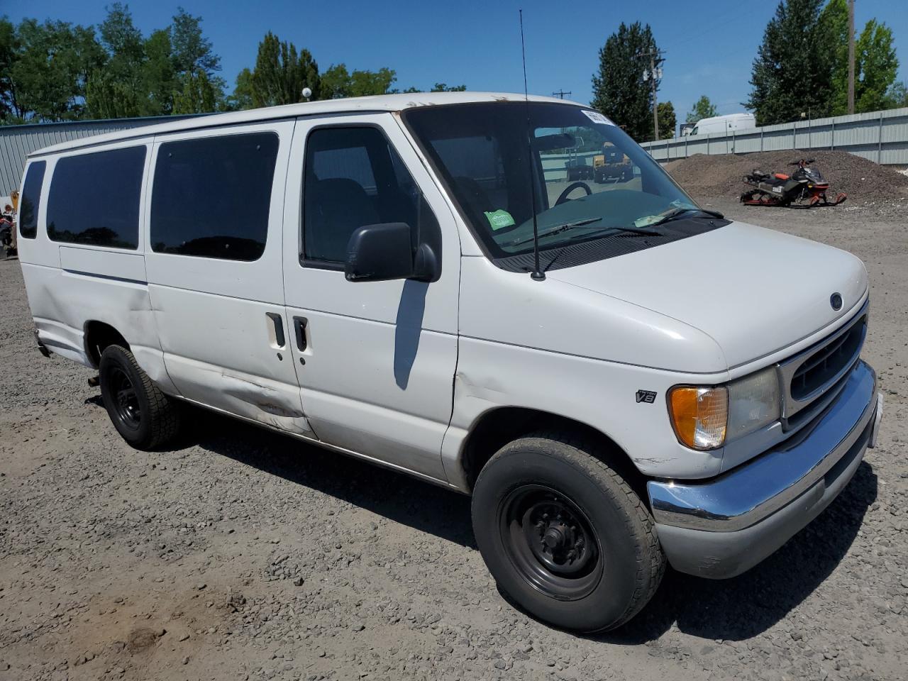 2001 Ford Econoline E350 Super Duty Wagon - Фото 4