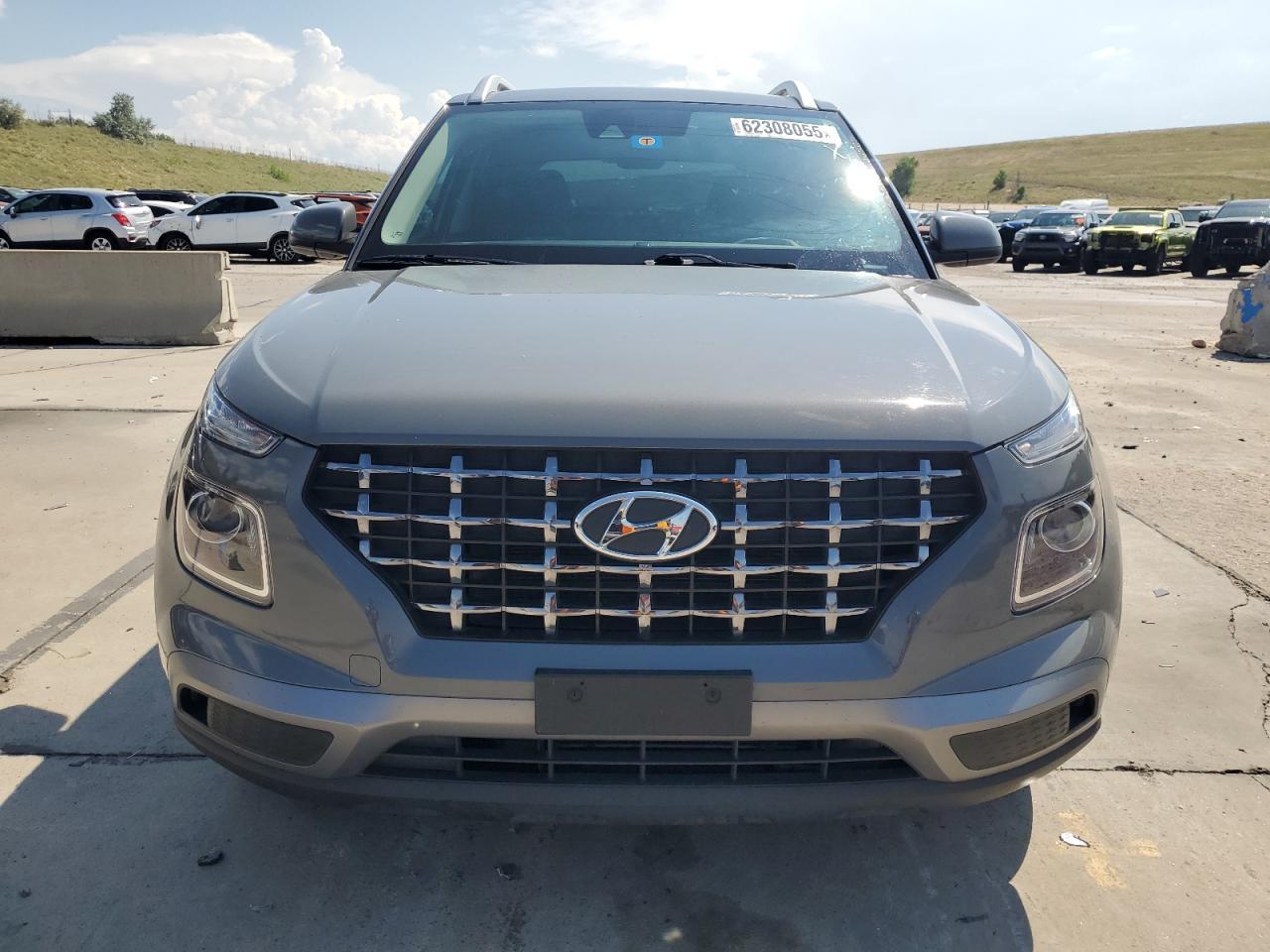 2021 Hyundai Venue Sel - Image 5