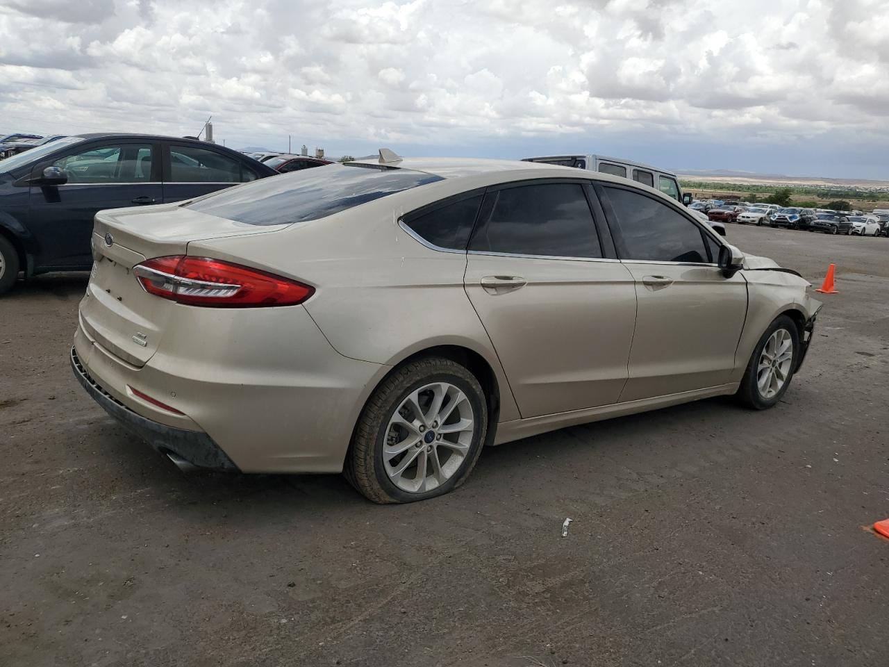 2019 Ford Fusion Se - Image 3