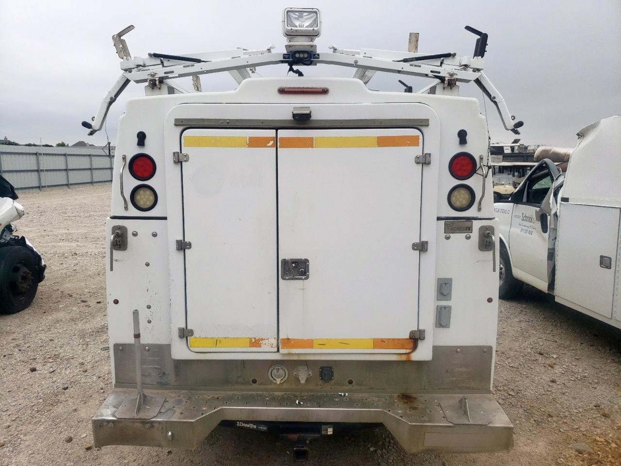 2013 Chevrolet Silverado C2500 Heavy Duty - Фото 6