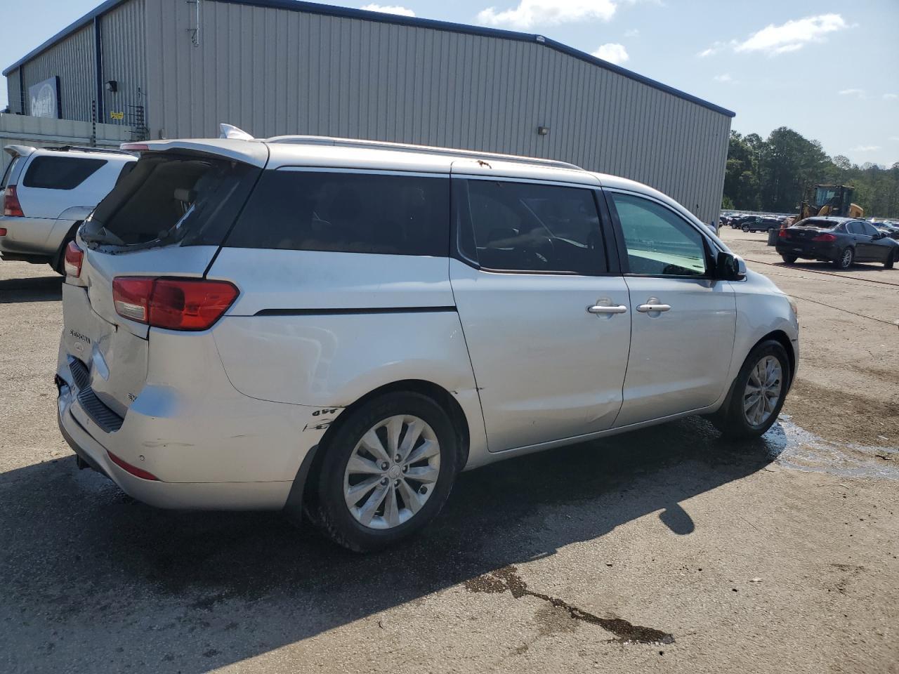 2015 Kia Sedona Ex - Image 3
