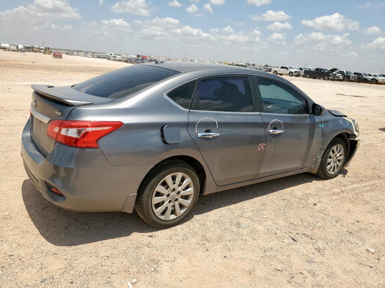 2016 Nissan Sentra S - Фото 3