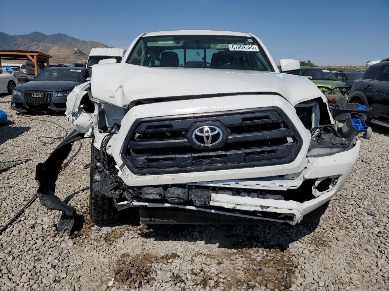 2017 Toyota Tacoma Double Cab - Image 5