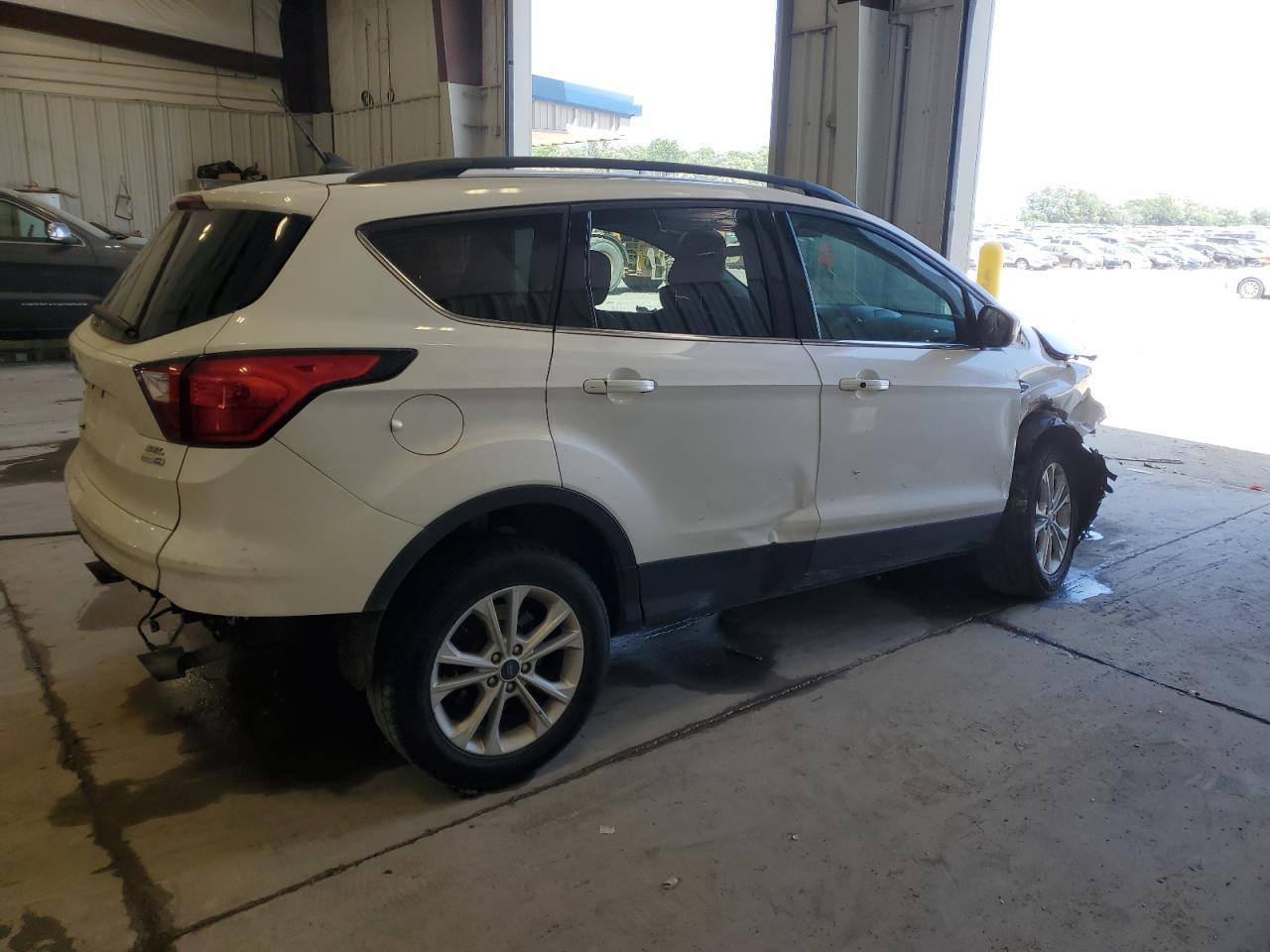 2019 Ford Escape Sel - Image 3