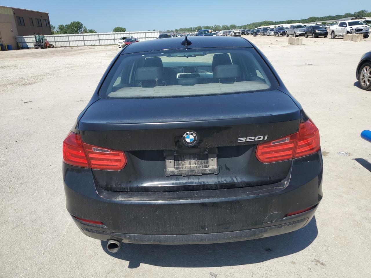 2014 BMW 320 I - Image 6