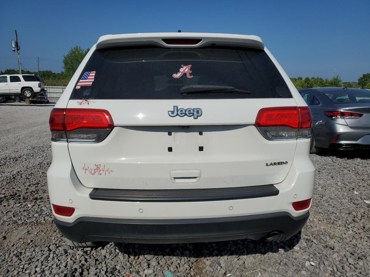 2018 Jeep Grand Cherokee Laredo - Image 6