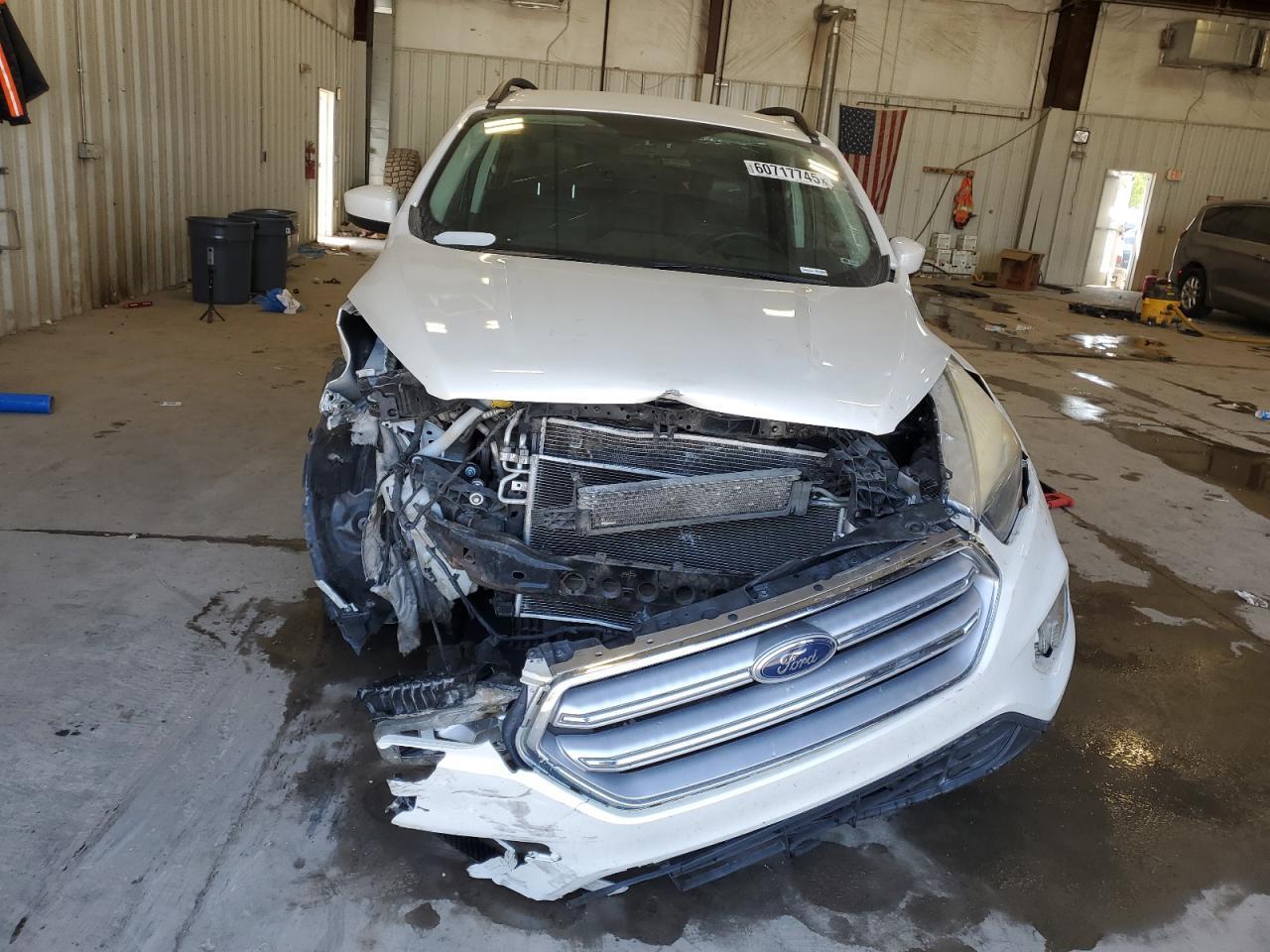 2019 Ford Escape Sel - Image 5