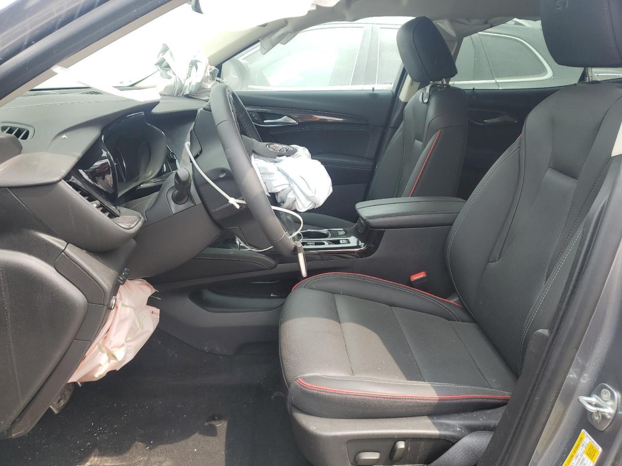 2022 Buick Envision Essence - Фото 7