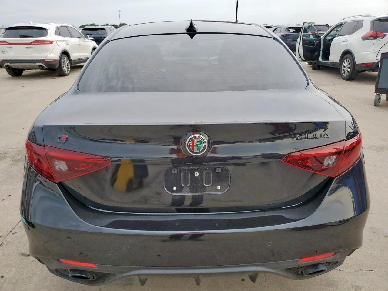 2021 Alfa Romeo Giulia Ti - Image 6