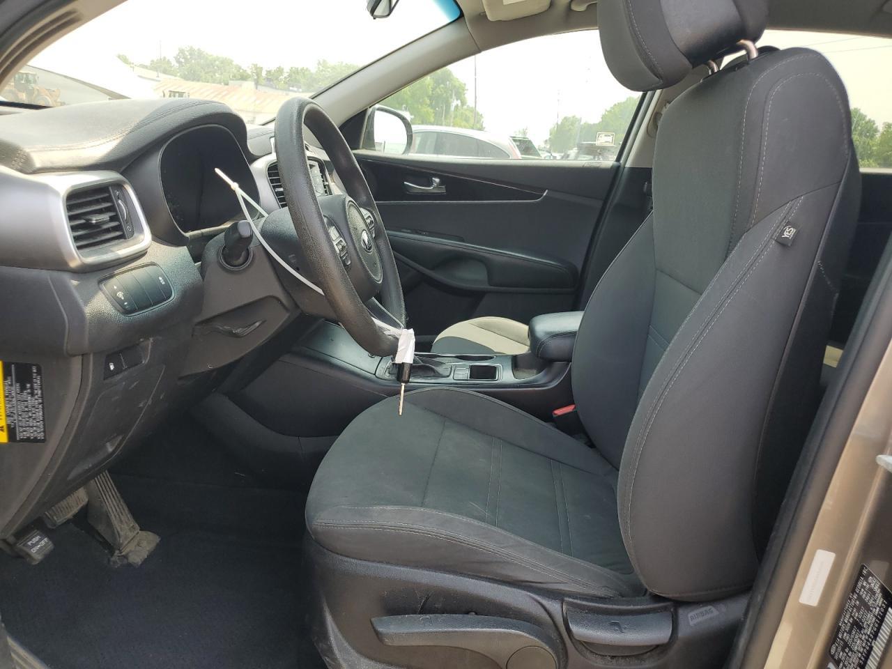 2016 Kia Sorento Lx - Image 7