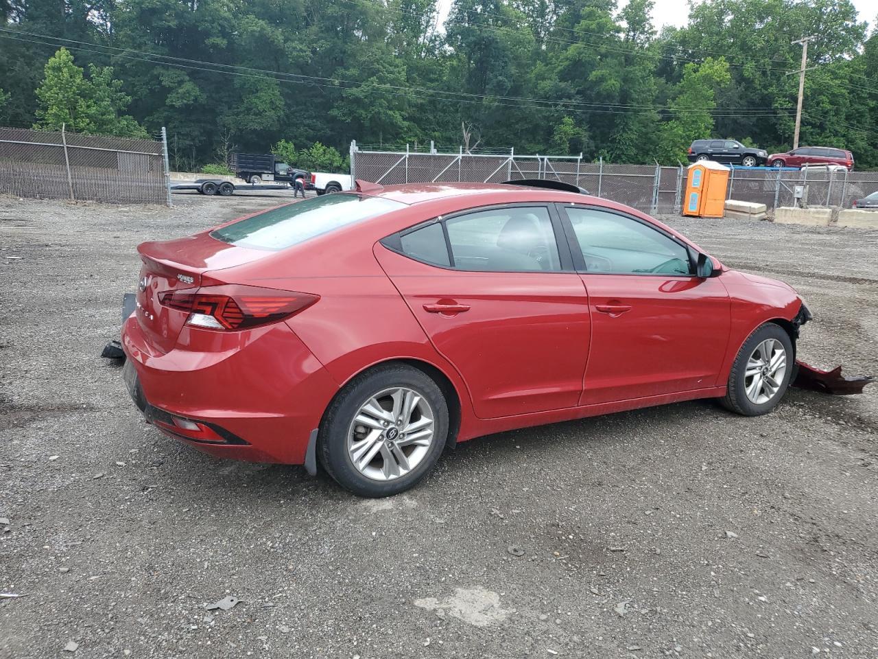 2019 Hyundai Elantra Sel - Image 3
