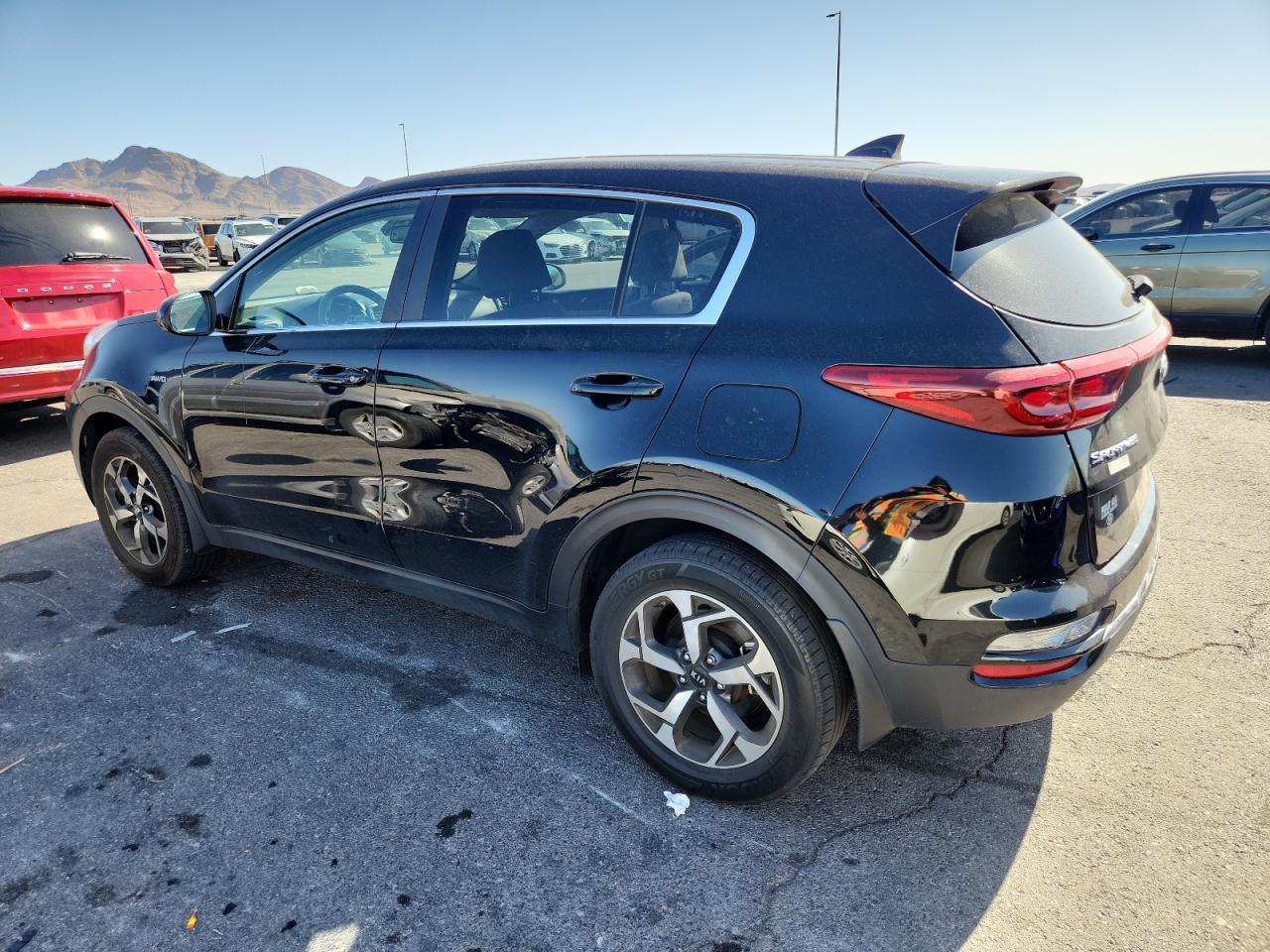 2022 Kia Sportage Lx - Image 2