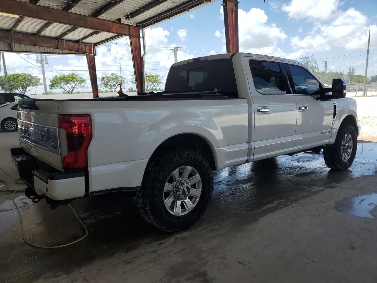 2019 Ford F250 Super Duty - Image 3