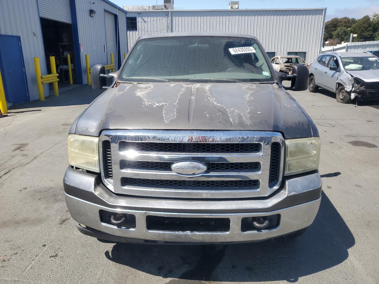 2005 Ford F250 Super Duty - Image 5