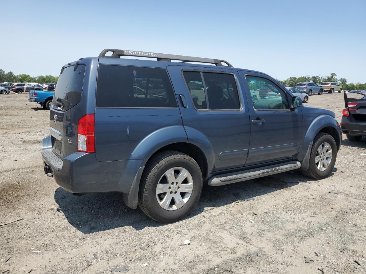 2005 Nissan Pathfinder Le - Фото 3