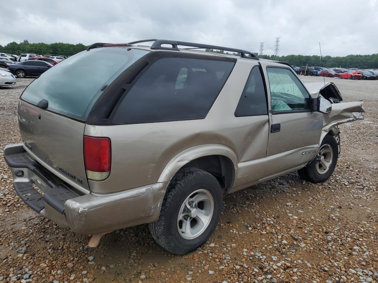 2002 Chevrolet Blazer - Image 3
