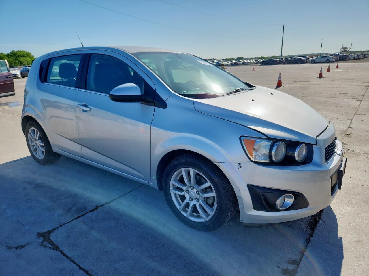 2014 Chevrolet Sonic Lt - Фото 4