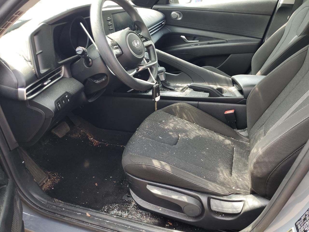 2022 Hyundai Elantra Se - Фото 7