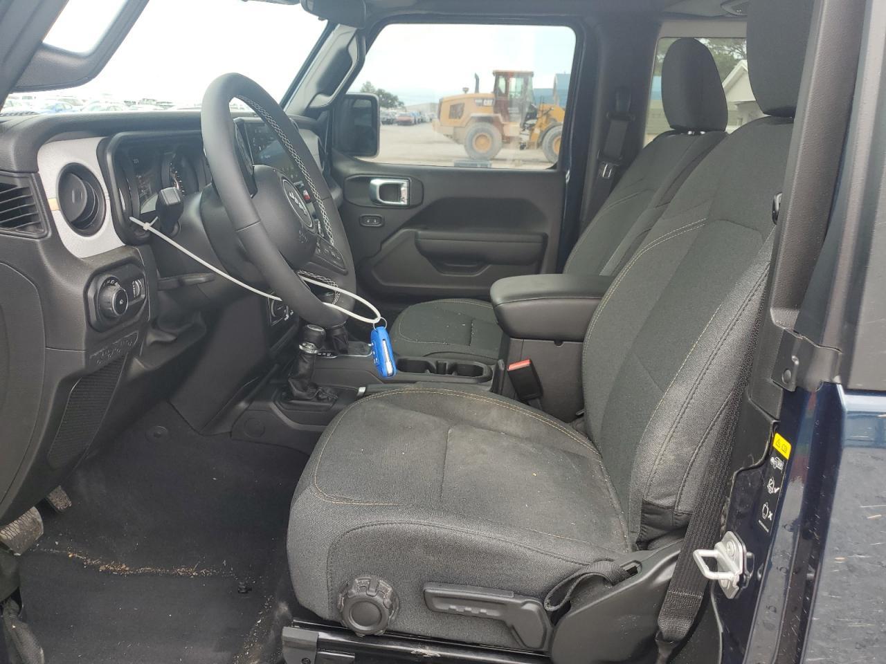 2025 Jeep Wrangler Sport - Фото 7