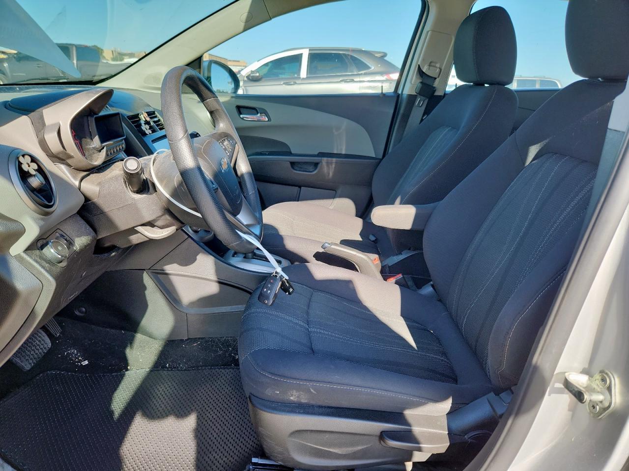 2014 Chevrolet Sonic Lt - Фото 7