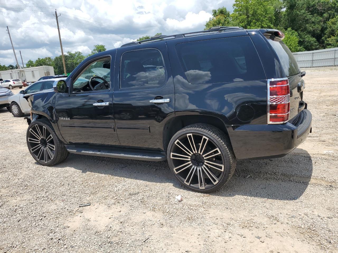 2013 Chevrolet Tahoe C1500 Lt - Image 2